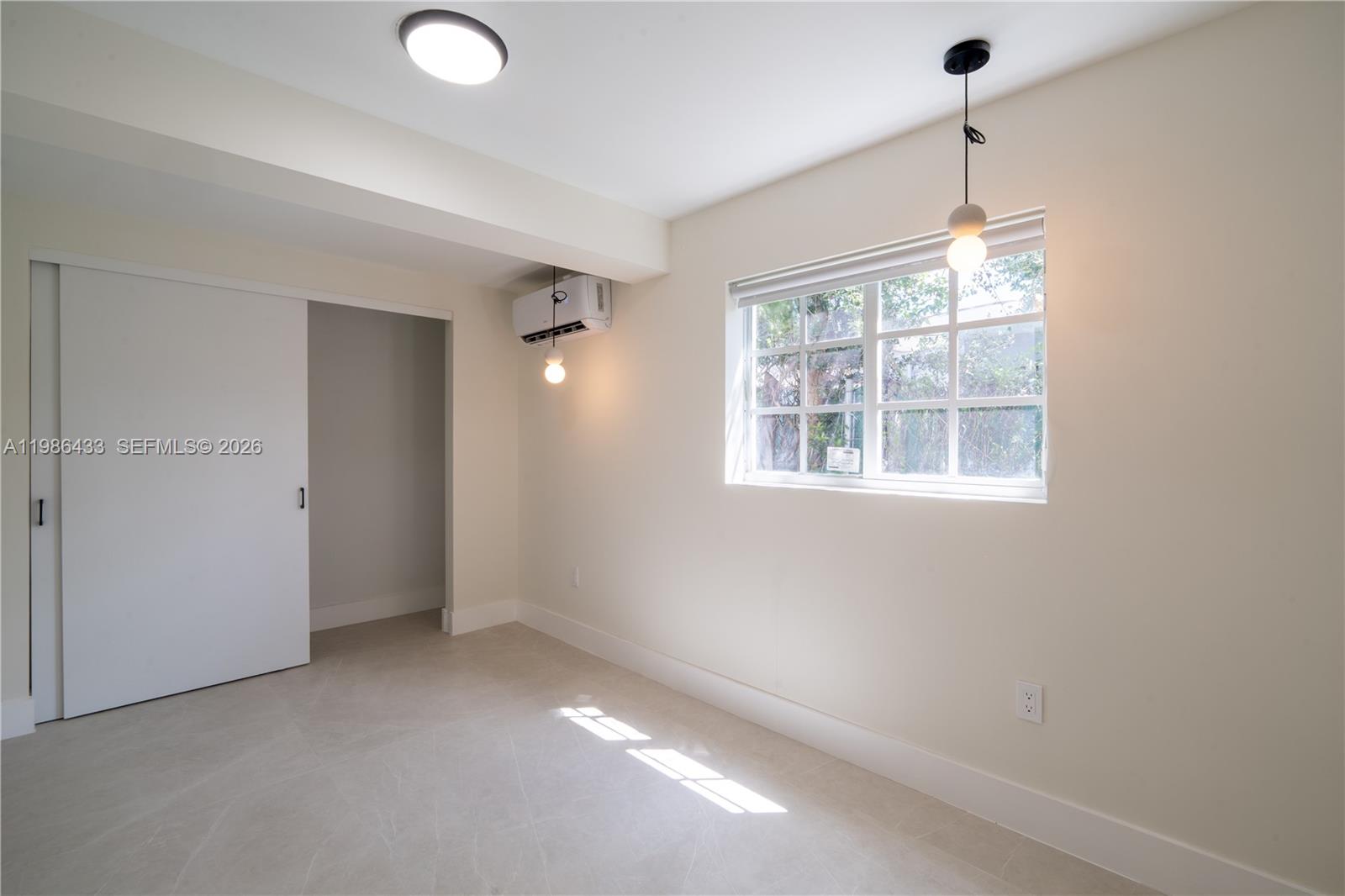 W MIAMI SHORES SEC B - Residential