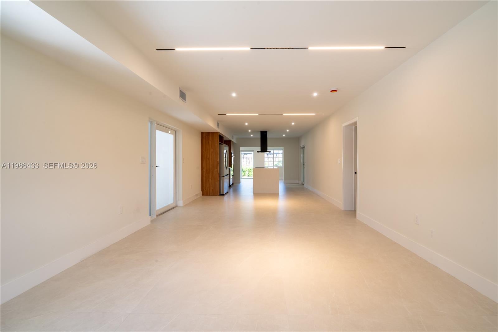 W MIAMI SHORES SEC B - Residential