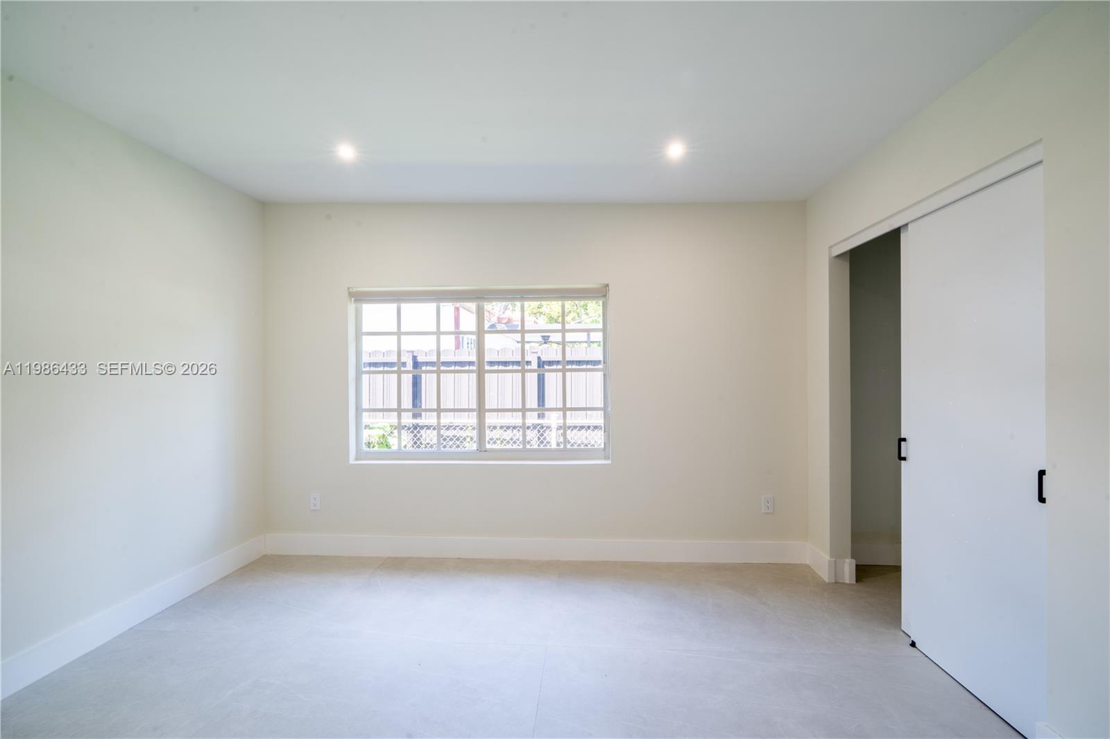 W MIAMI SHORES SEC B - Residential