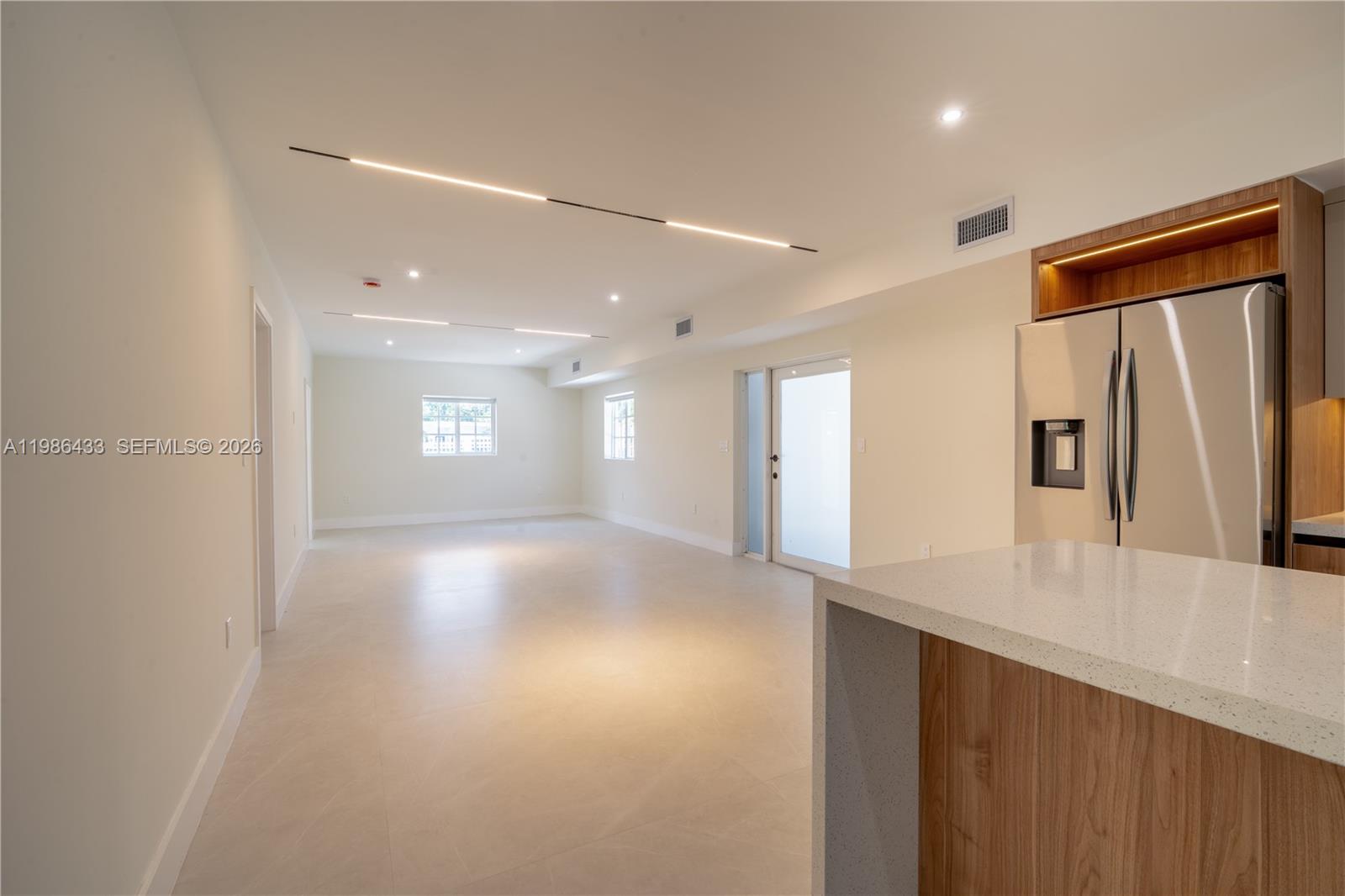 W MIAMI SHORES SEC B - Residential