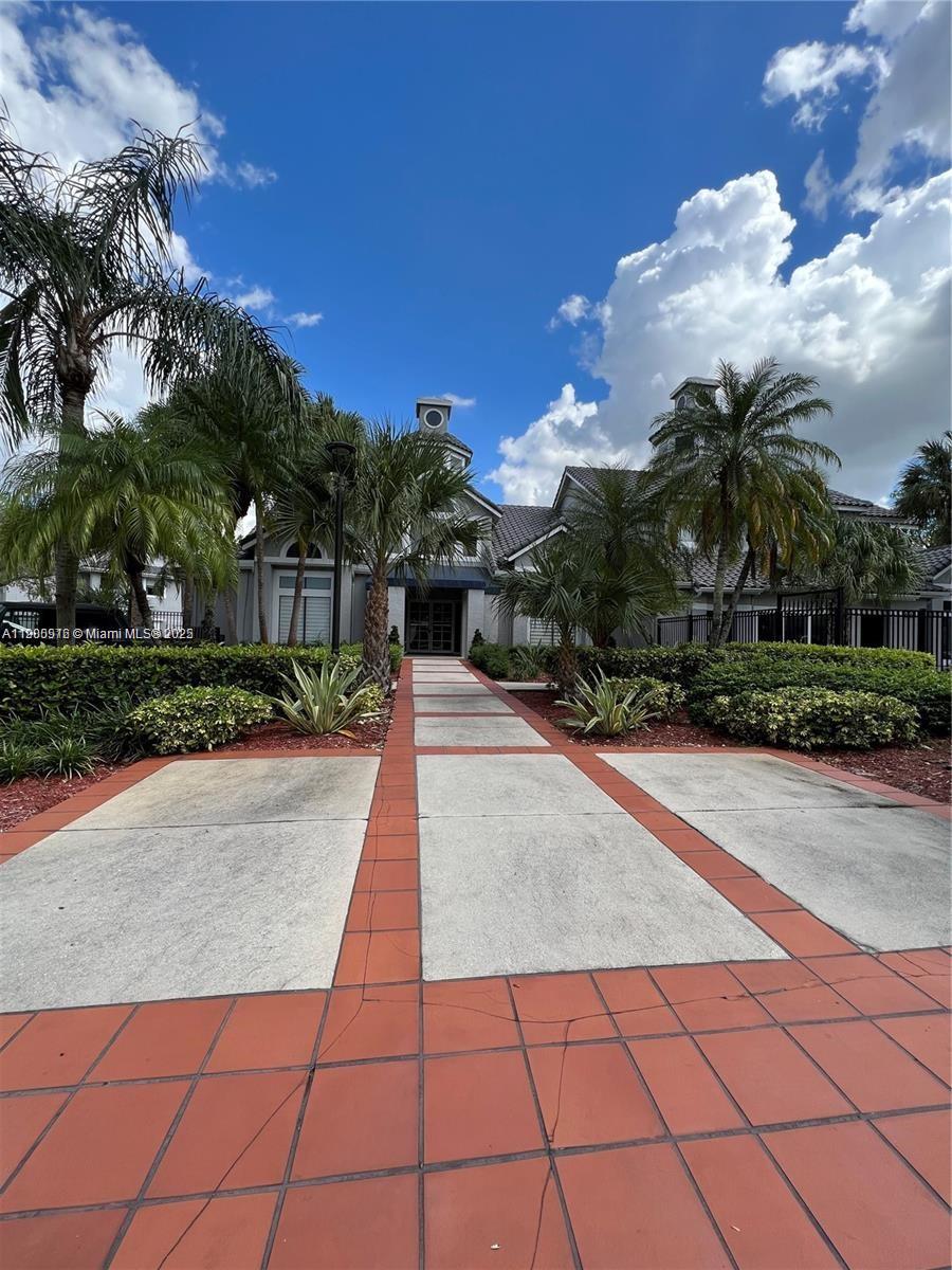 CORAL CLUB GARDEN VILLAS - Residential Lease