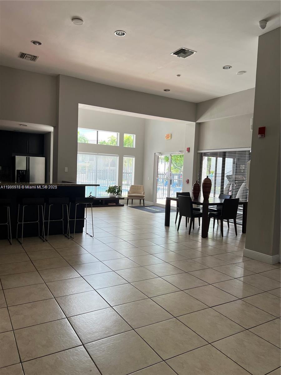 CORAL CLUB GARDEN VILLAS - Residential Lease