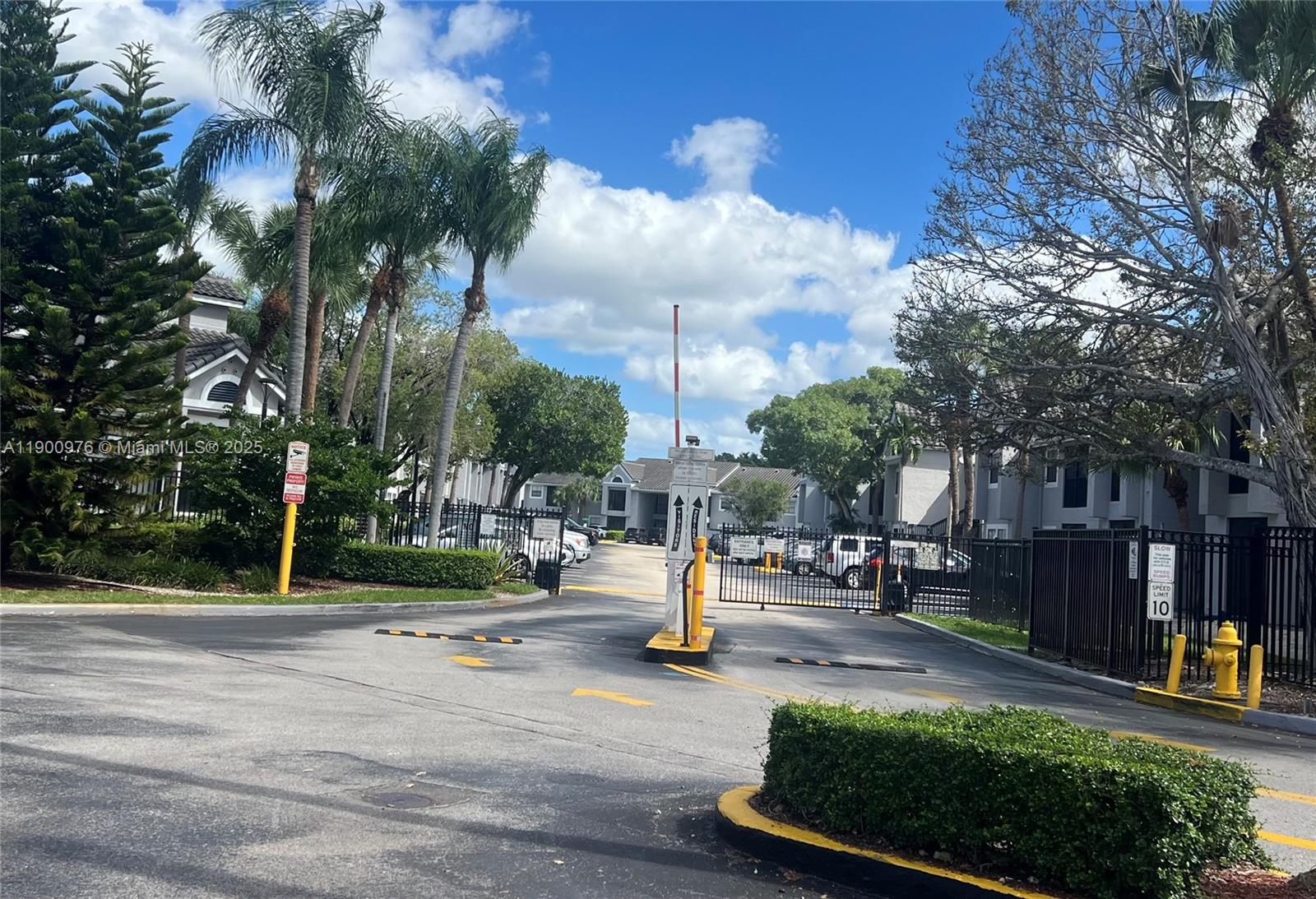 CORAL CLUB GARDEN VILLAS - Residential Lease