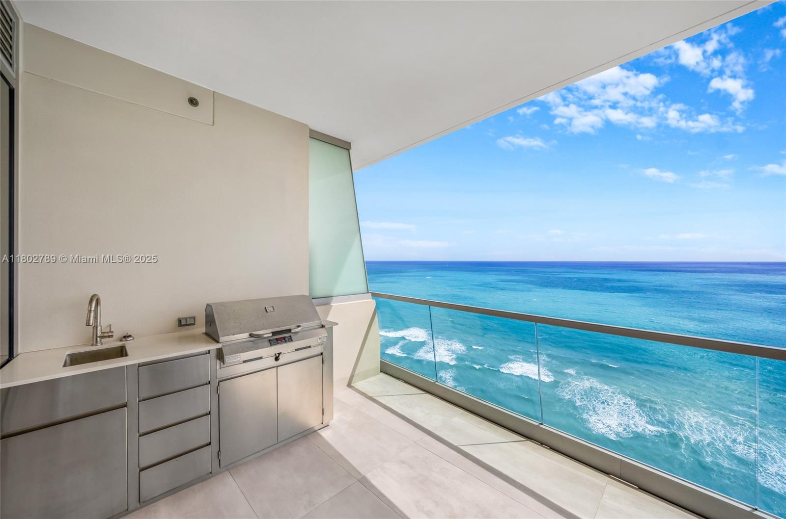 18501 Collins Ave 2502