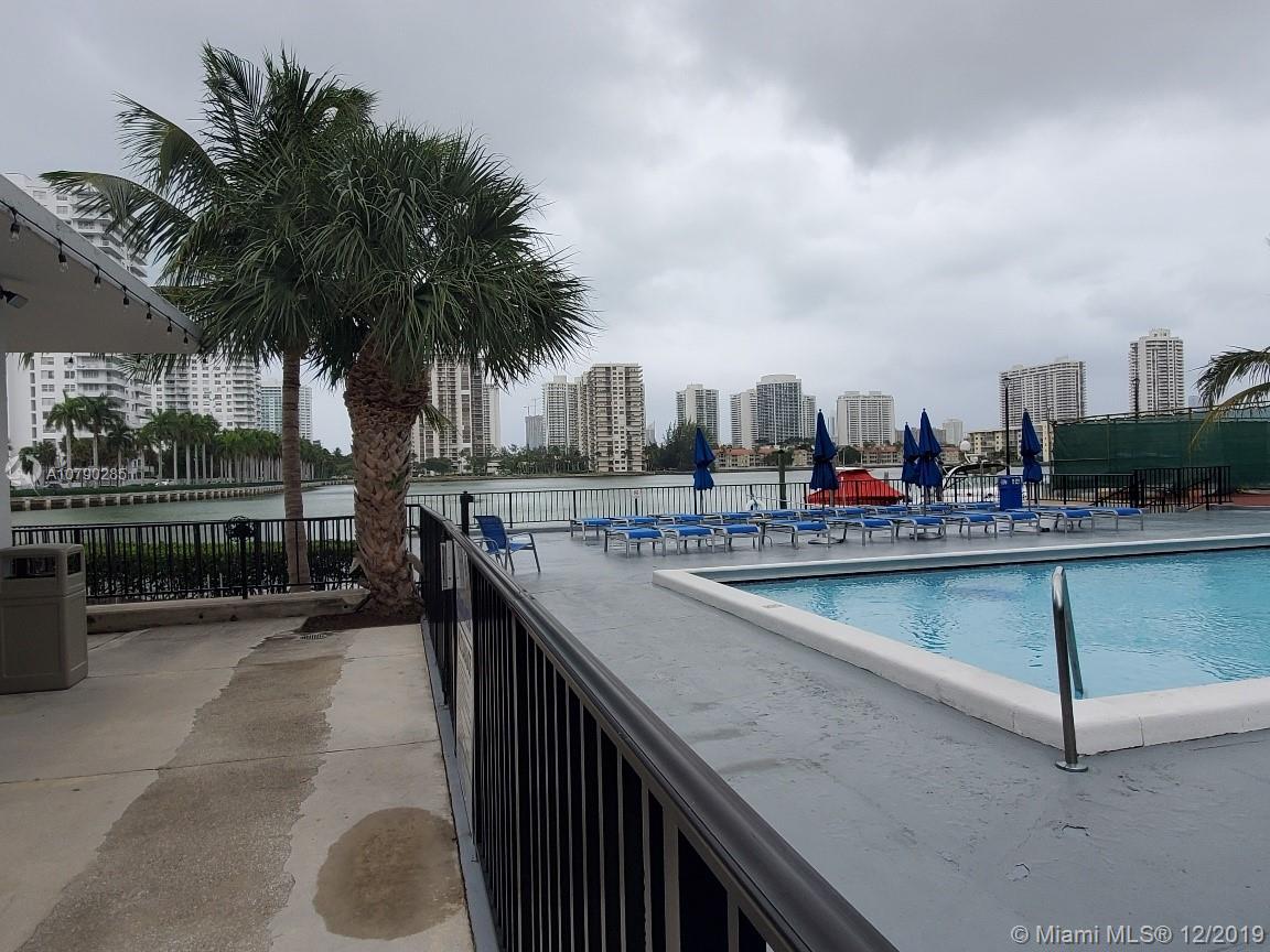 COMMODORE PLAZA CONDO - Residential Lease