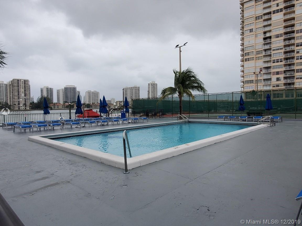 COMMODORE PLAZA CONDO - Residential Lease