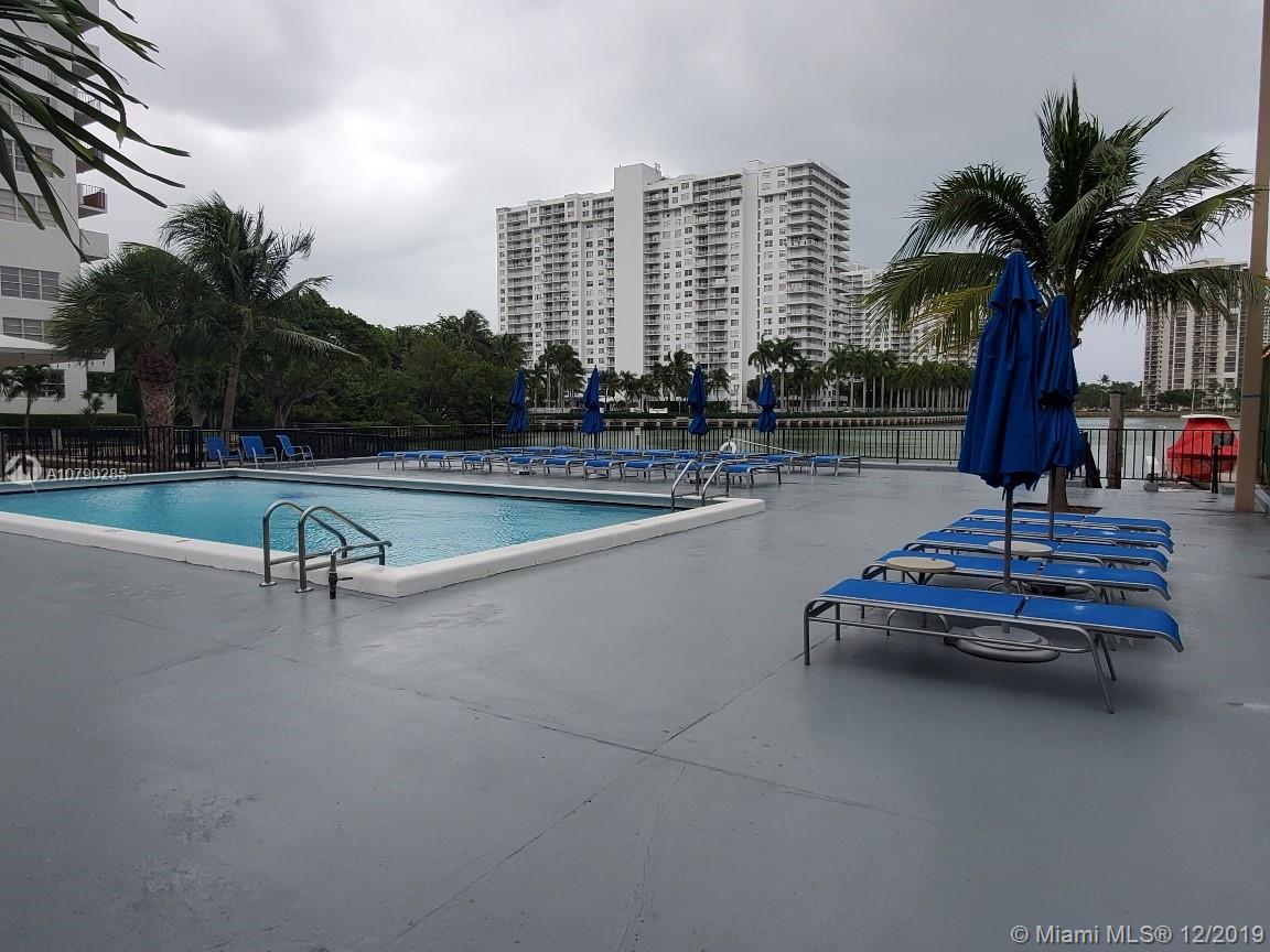 COMMODORE PLAZA CONDO - Residential Lease