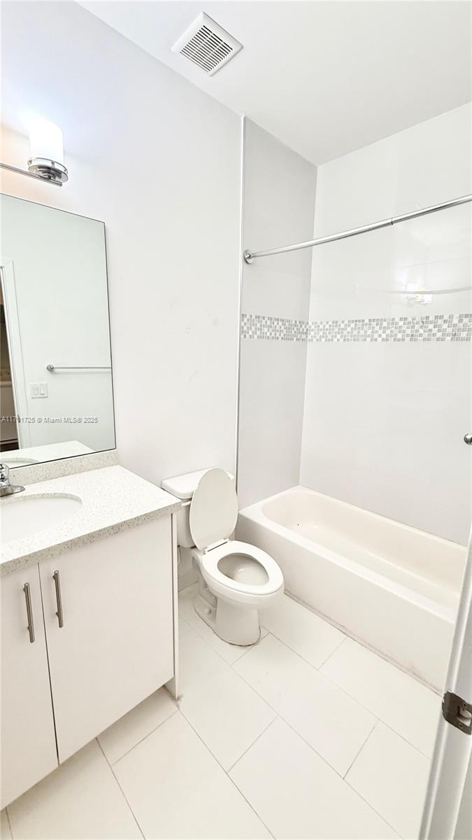 WEITZER AVENTURA PLACE CO - Residential
