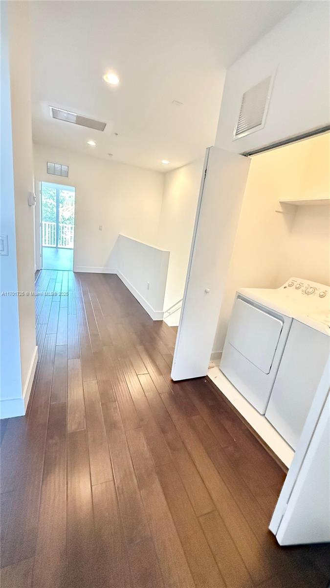 WEITZER AVENTURA PLACE CO - Residential