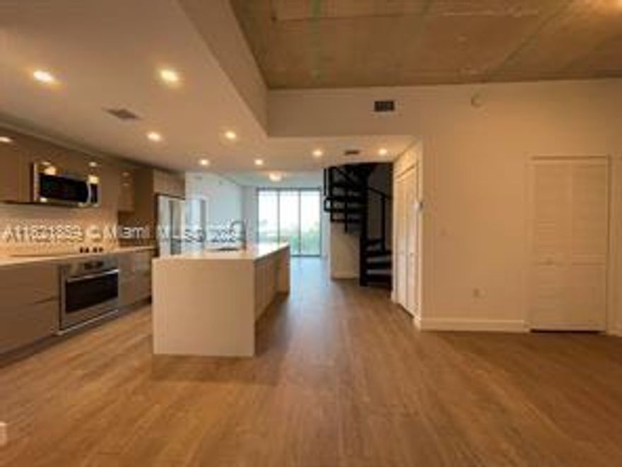 Beautiful Boutique Building designed by the renowned architectural firm Carlos Ott and Frankel Benayoun, this stunning 2 Bedroom / 2 Bath PENTHOUSE offers luxurious living in North Miami Beach. Key features include:
Balcony and Private Rooftop Terrace: Enjoy breathtaking views of the Sunny Isles skyline.
Modern Amenities: Stainless steel top-of-the-line appliances, a gym, lounge area, heated swimming pool, and jacuzzi.
Prime Location: Steps away from Biscayne Blvd, with easy access to major highways. Nearby attractions include FIU University, Oleta River State Park, Sunny Isles, Bal Harbor, Beaches, Aventura Mall, and a variety of restaurants.
Note: The unit is tenant-occupied in a month to month basis.