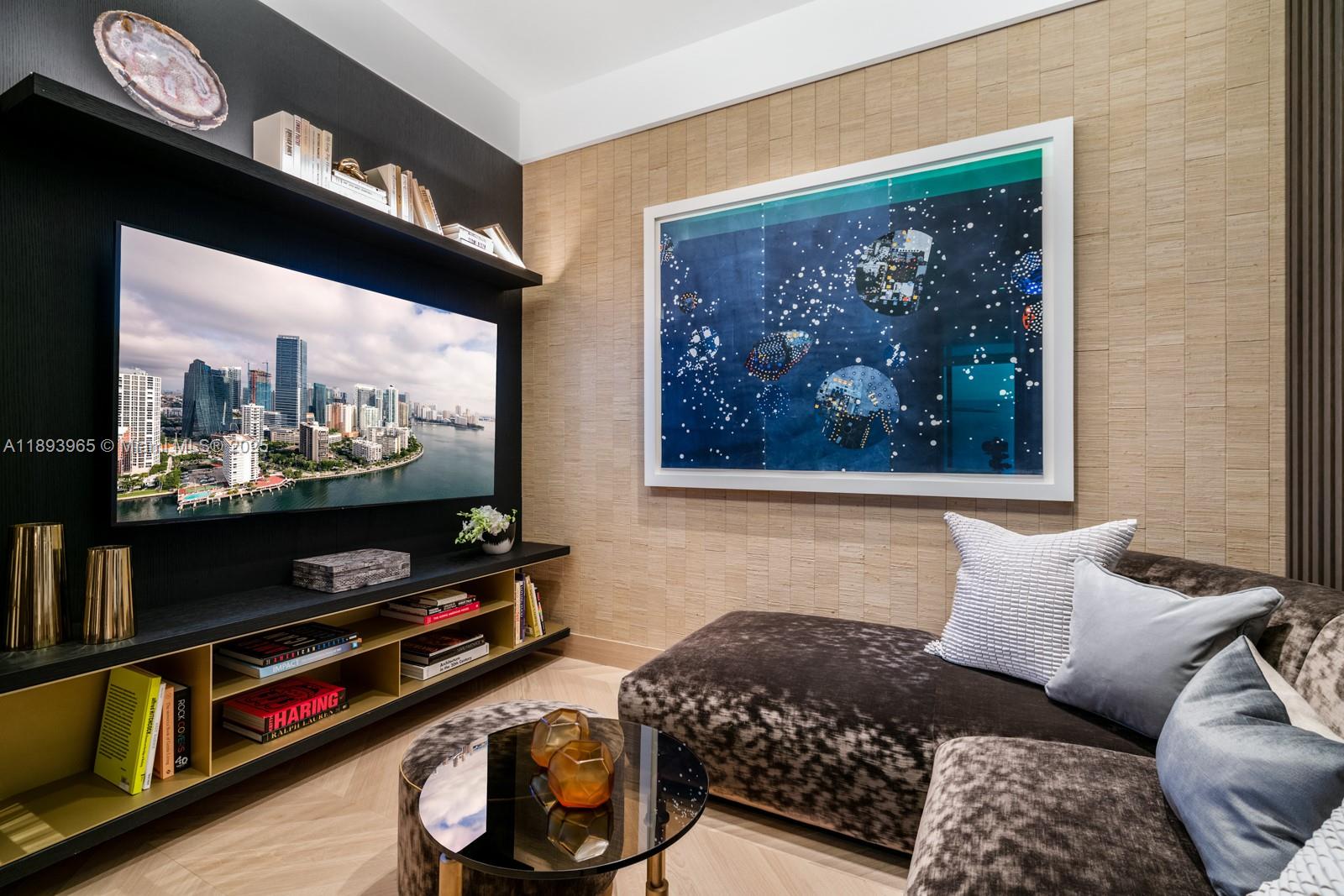 Waldorf Astoria Miami - Residential