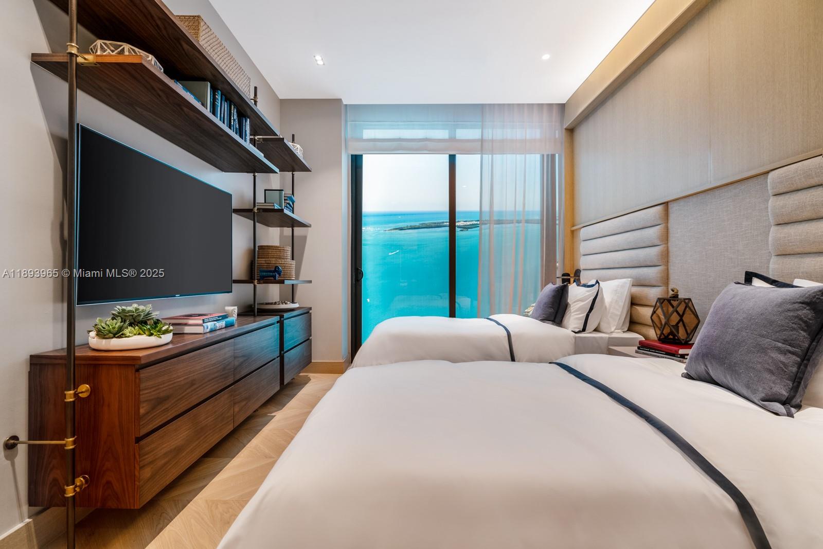 Waldorf Astoria Miami - Residential