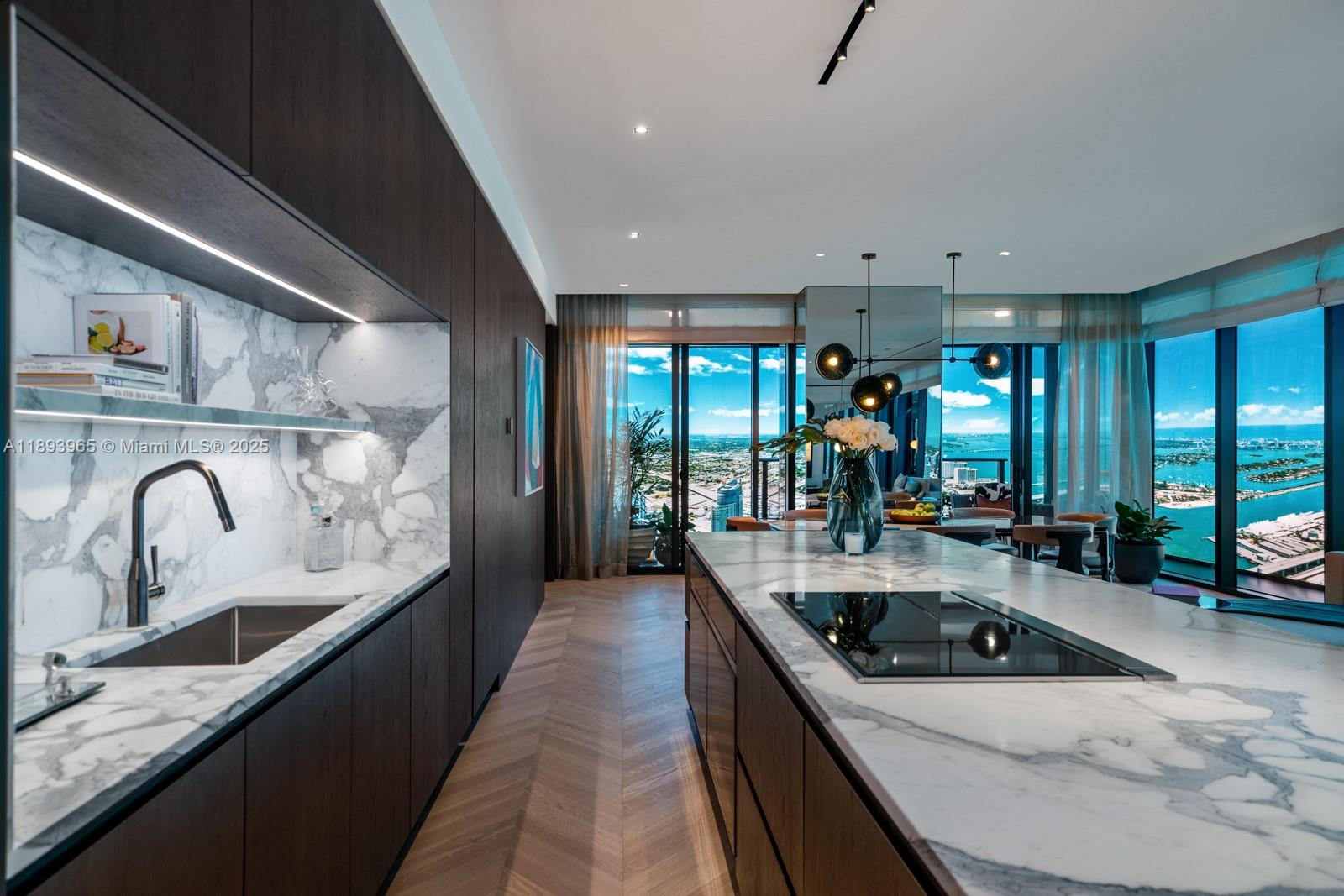 Waldorf Astoria Miami - Residential