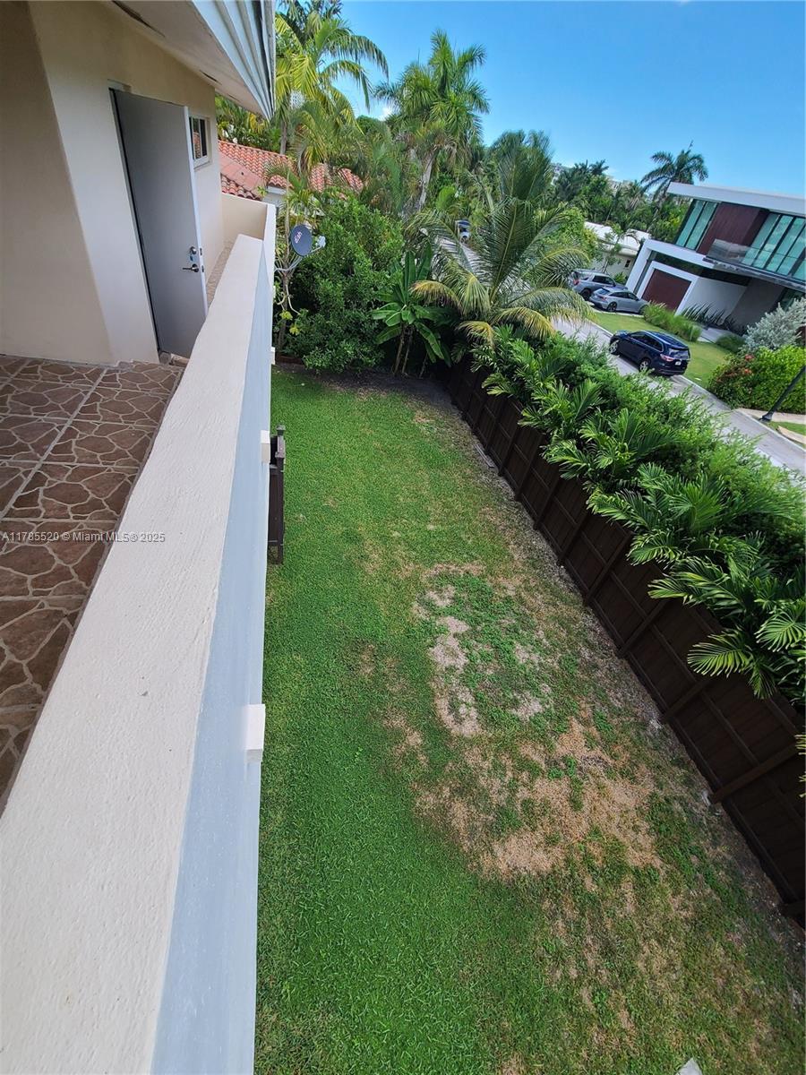 BAY HARBOR ISLAND - Residential