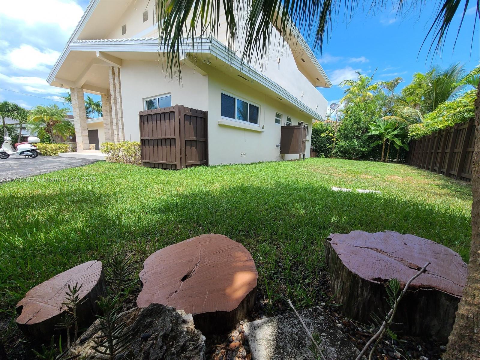 BAY HARBOR ISLAND - Residential