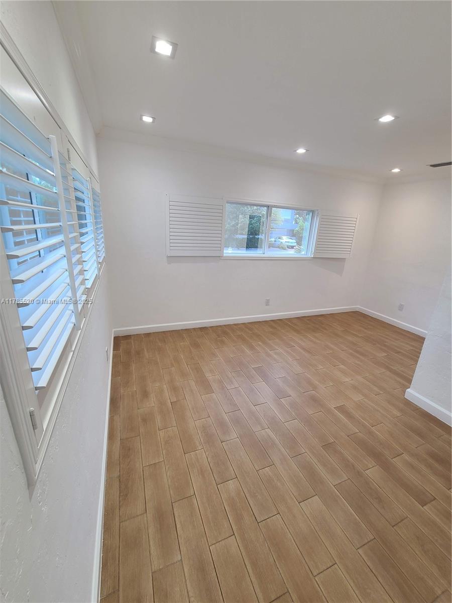 BAY HARBOR ISLAND - Residential