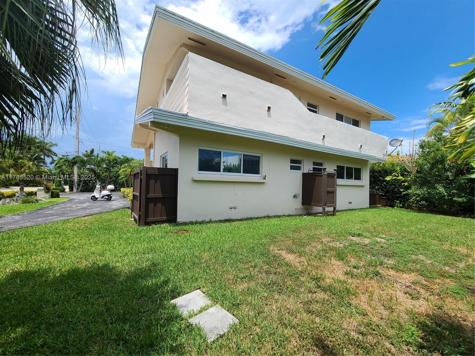 BAY HARBOR ISLAND - Residential
