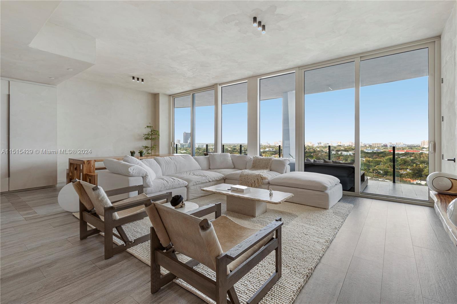 CLUB RESIDENCES AT PARK GR - Residential