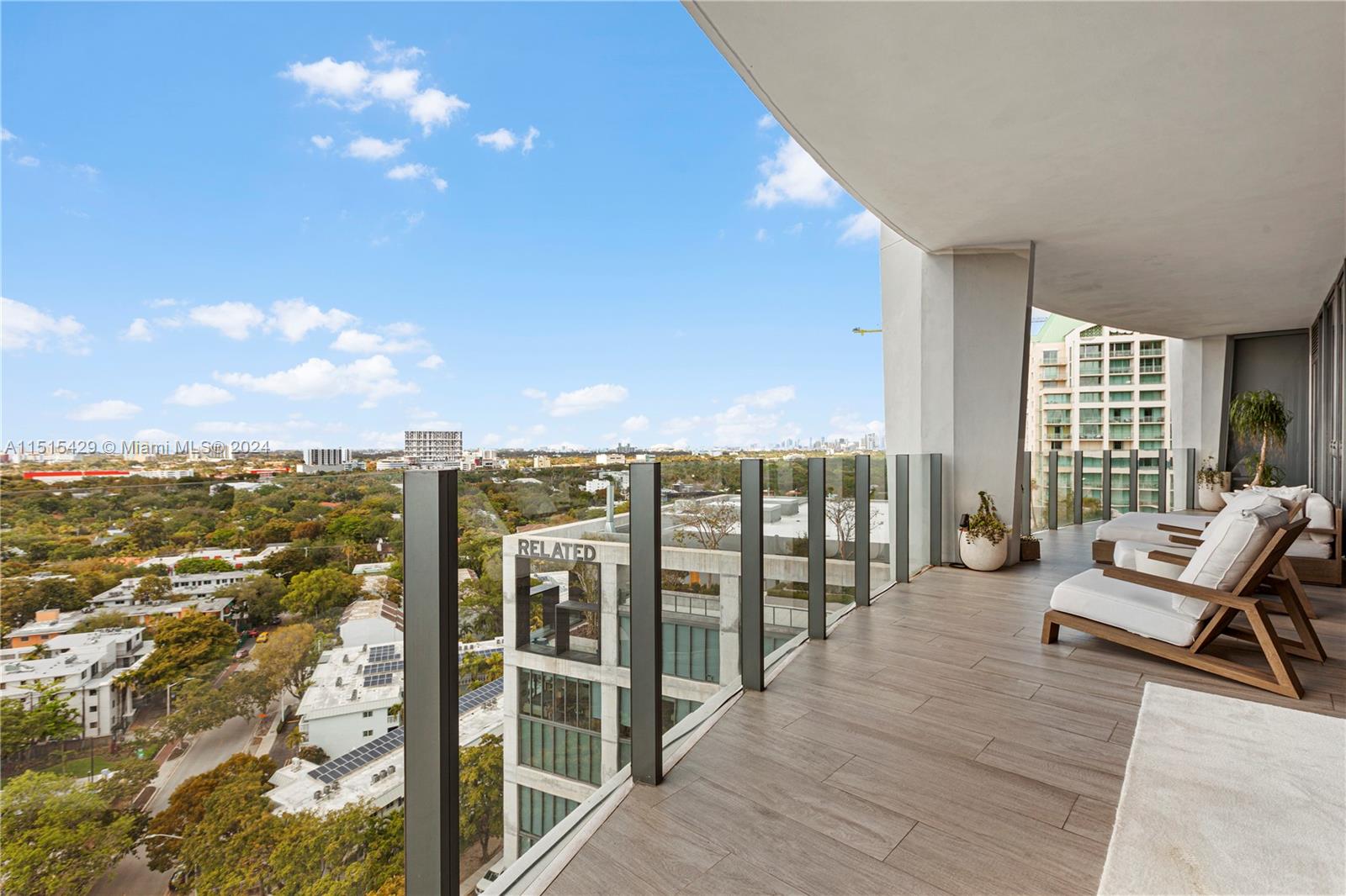 CLUB RESIDENCES AT PARK GR - Residential