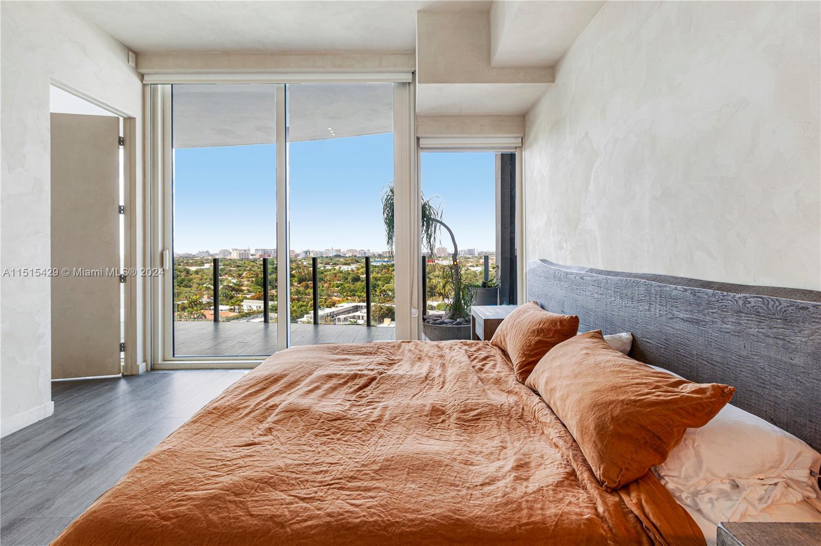 CLUB RESIDENCES AT PARK GR - Residential