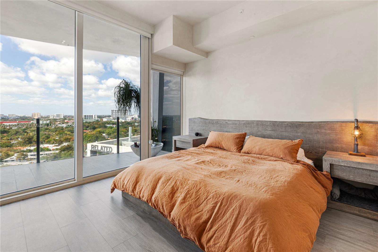 CLUB RESIDENCES AT PARK GR - Residential