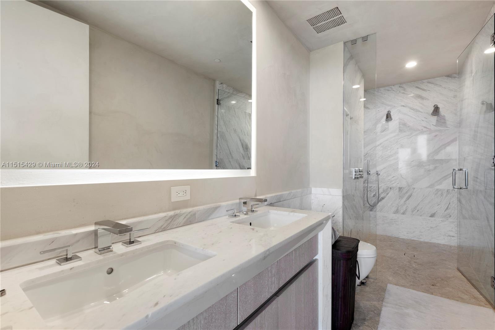 CLUB RESIDENCES AT PARK GR - Residential