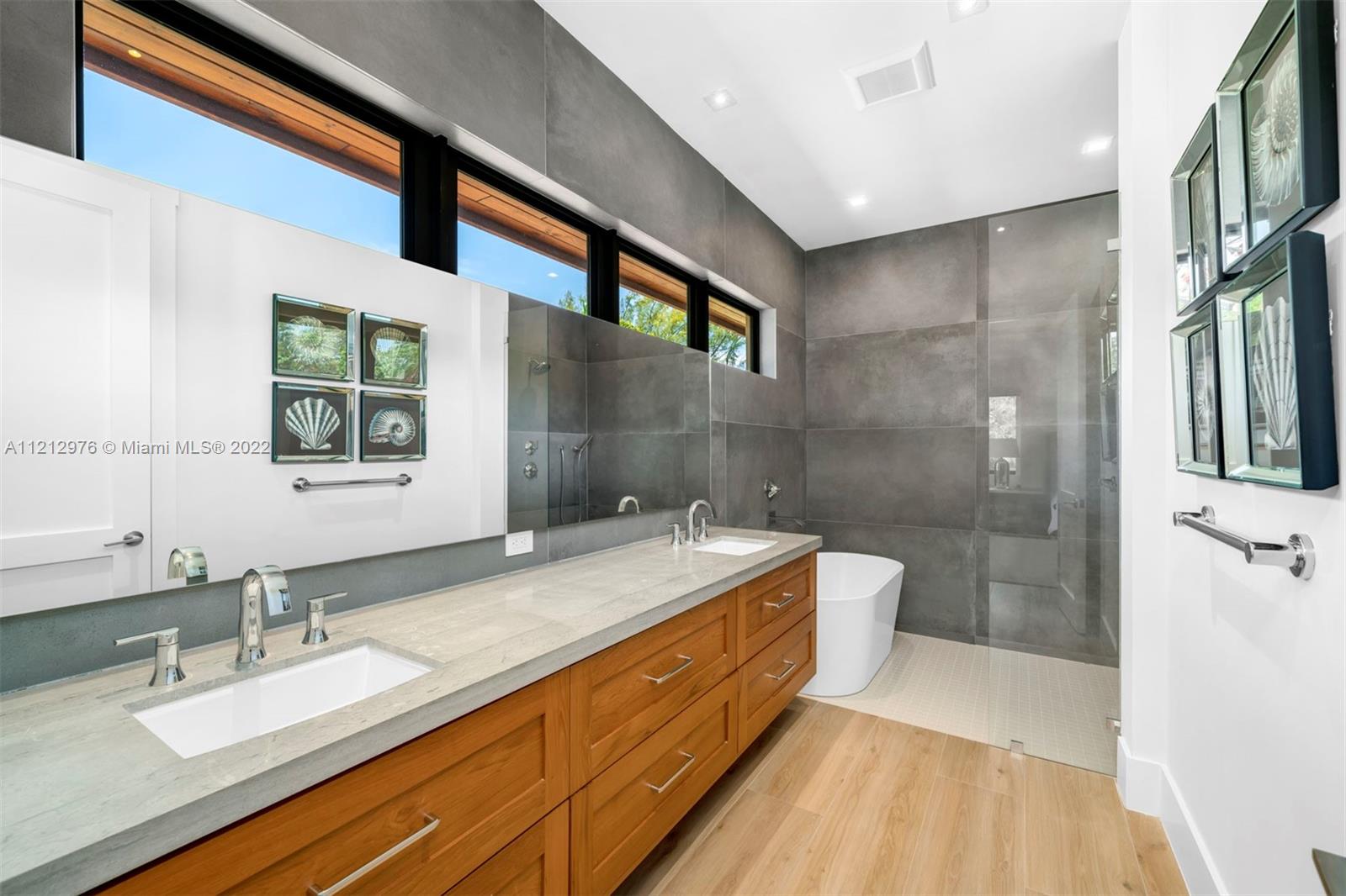 FAIRGLADE PARK - Residential