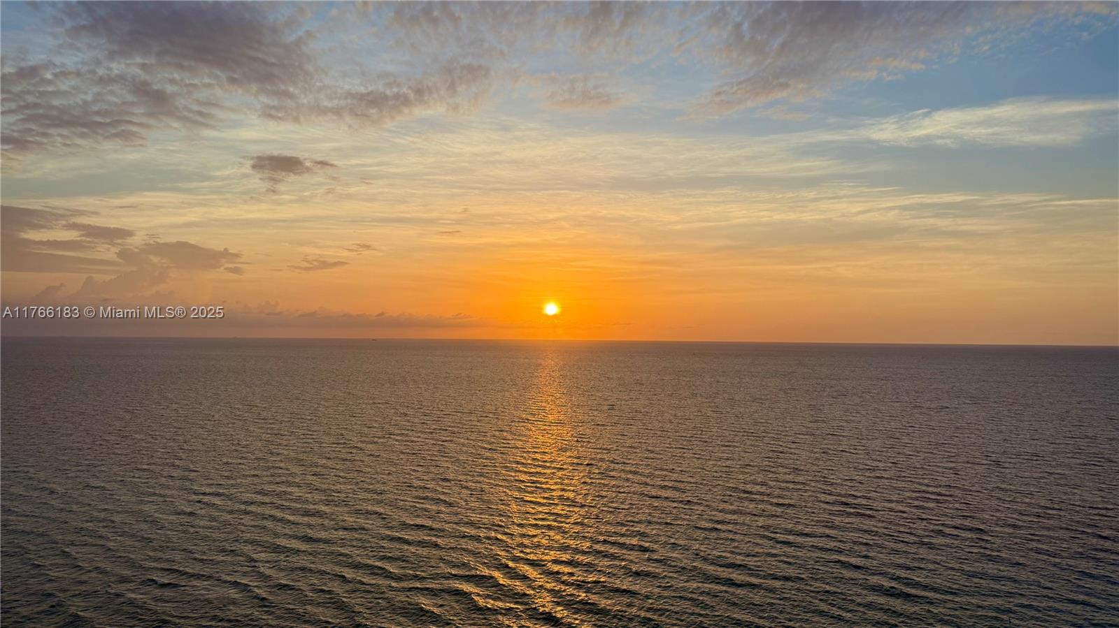 TDR TOWER I CONDO - Residential