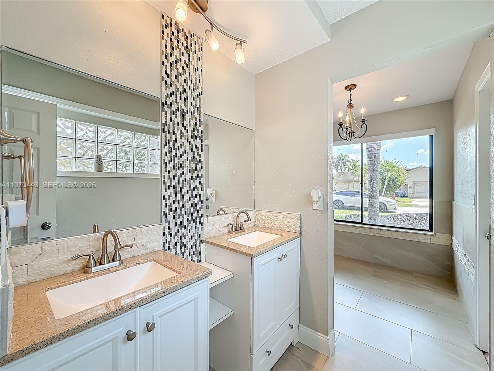 BOULEVARD NORTH - Residential