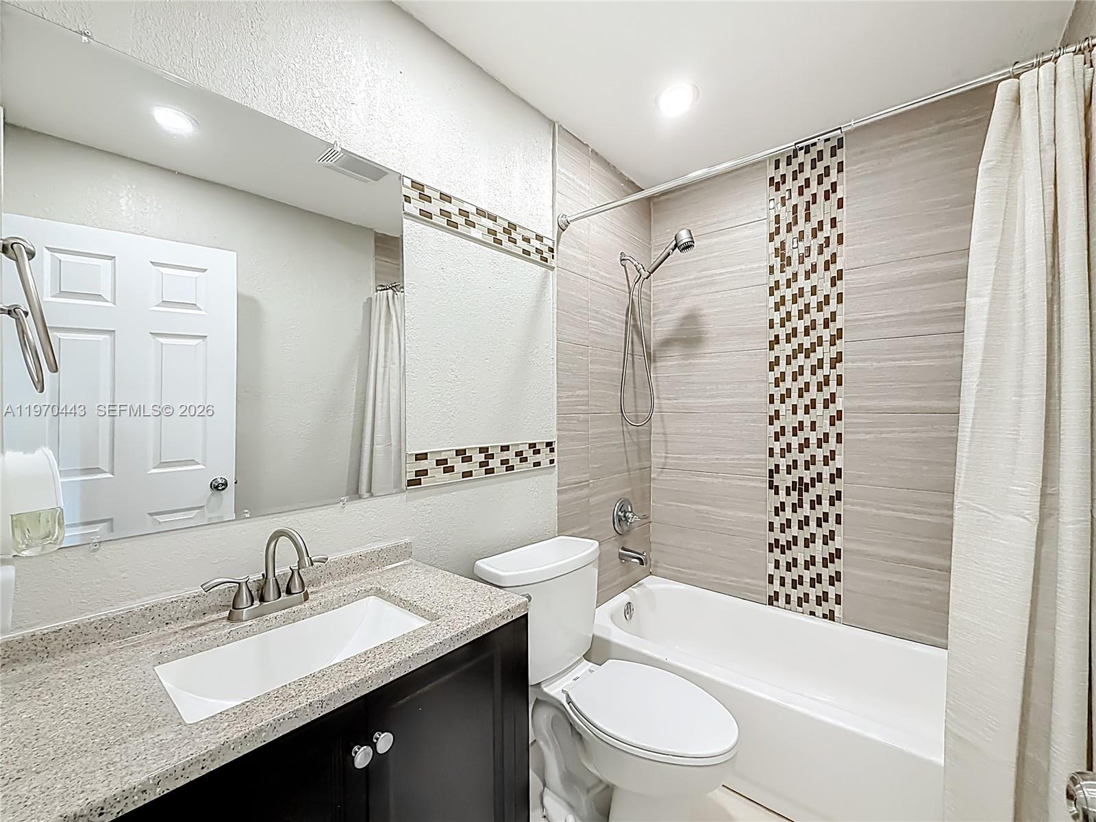 BOULEVARD NORTH - Residential