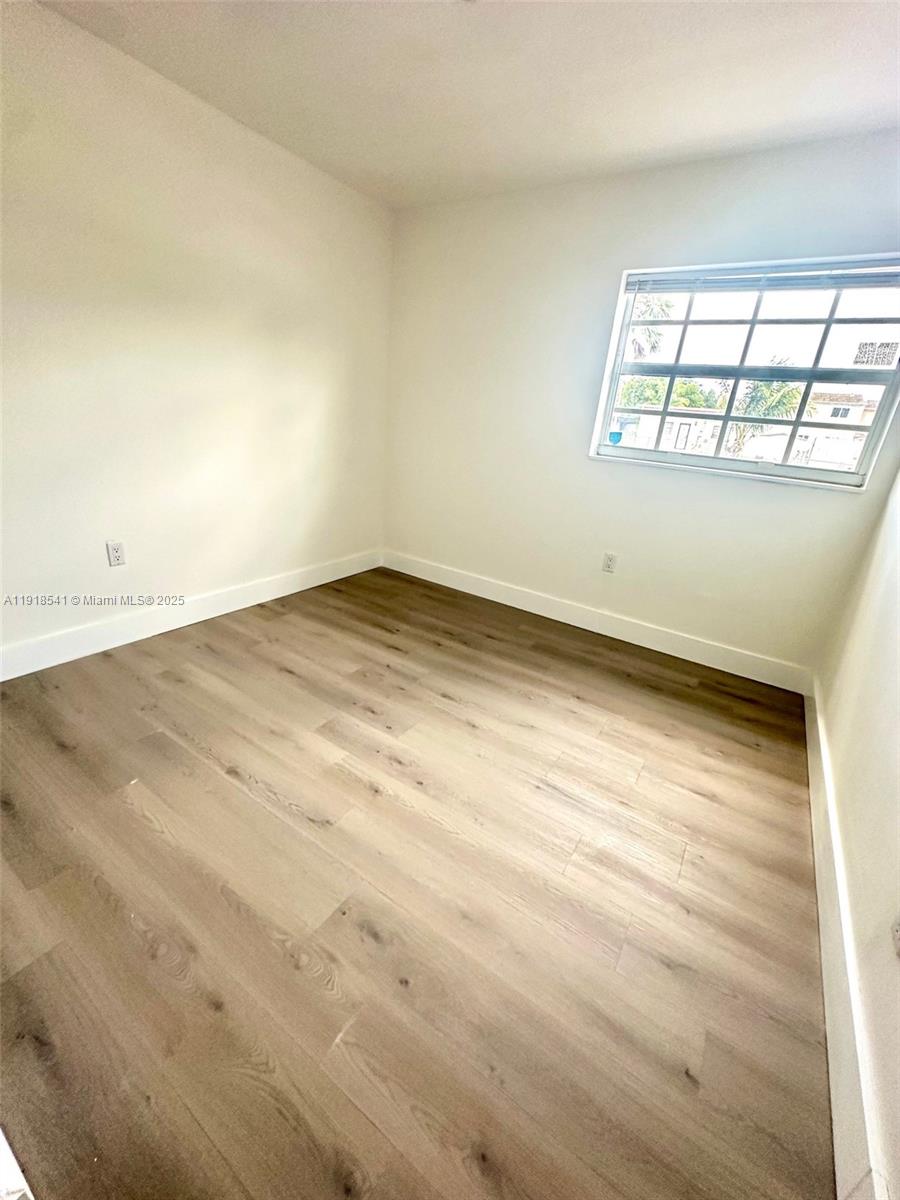 VISTA TOWNHOUSE SEC B - Residential