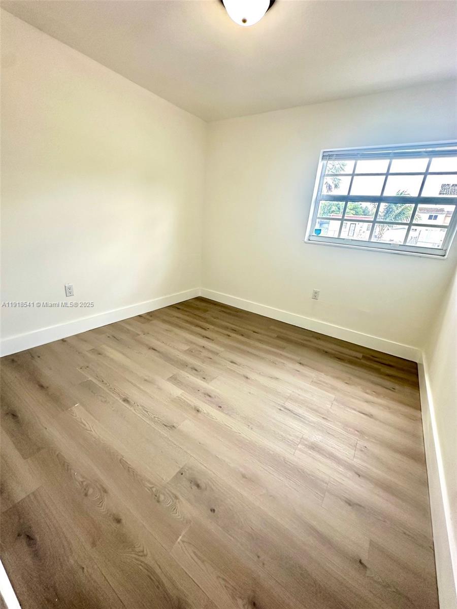 VISTA TOWNHOUSE SEC B - Residential