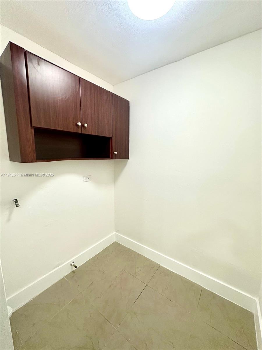 VISTA TOWNHOUSE SEC B - Residential