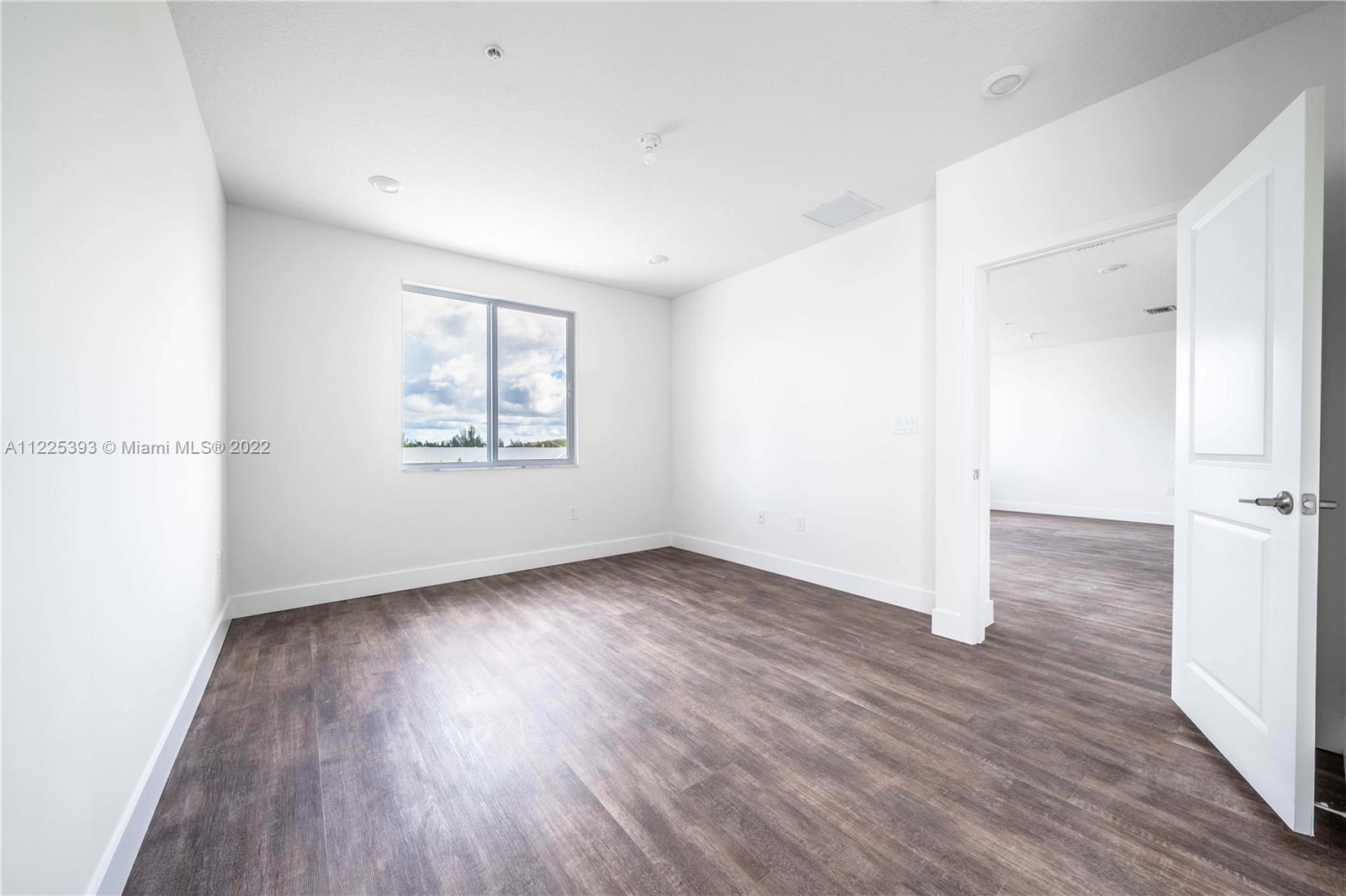 LANDMARK AT DORAL CONDO - Residential Lease