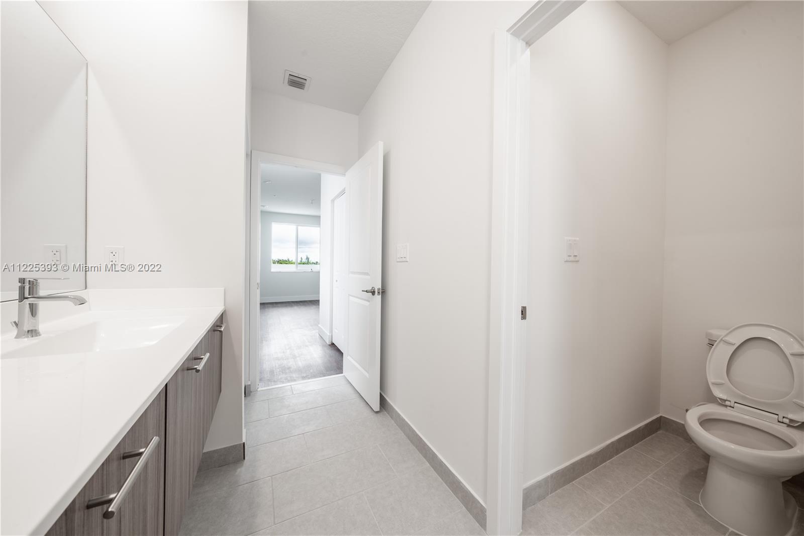 LANDMARK AT DORAL CONDO - Residential Lease