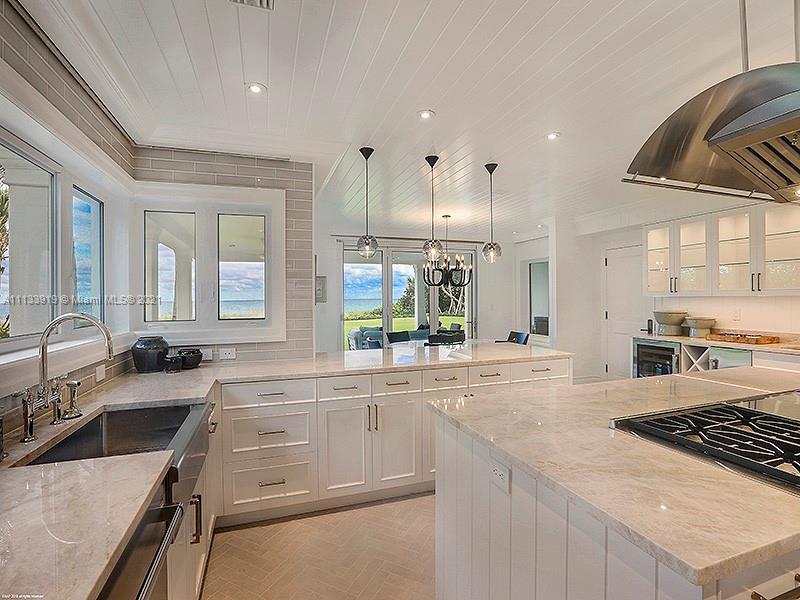 JUPITER ISLAND - Residential