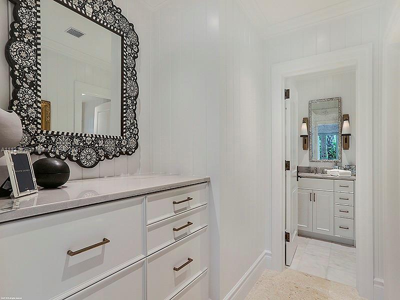 JUPITER ISLAND - Residential