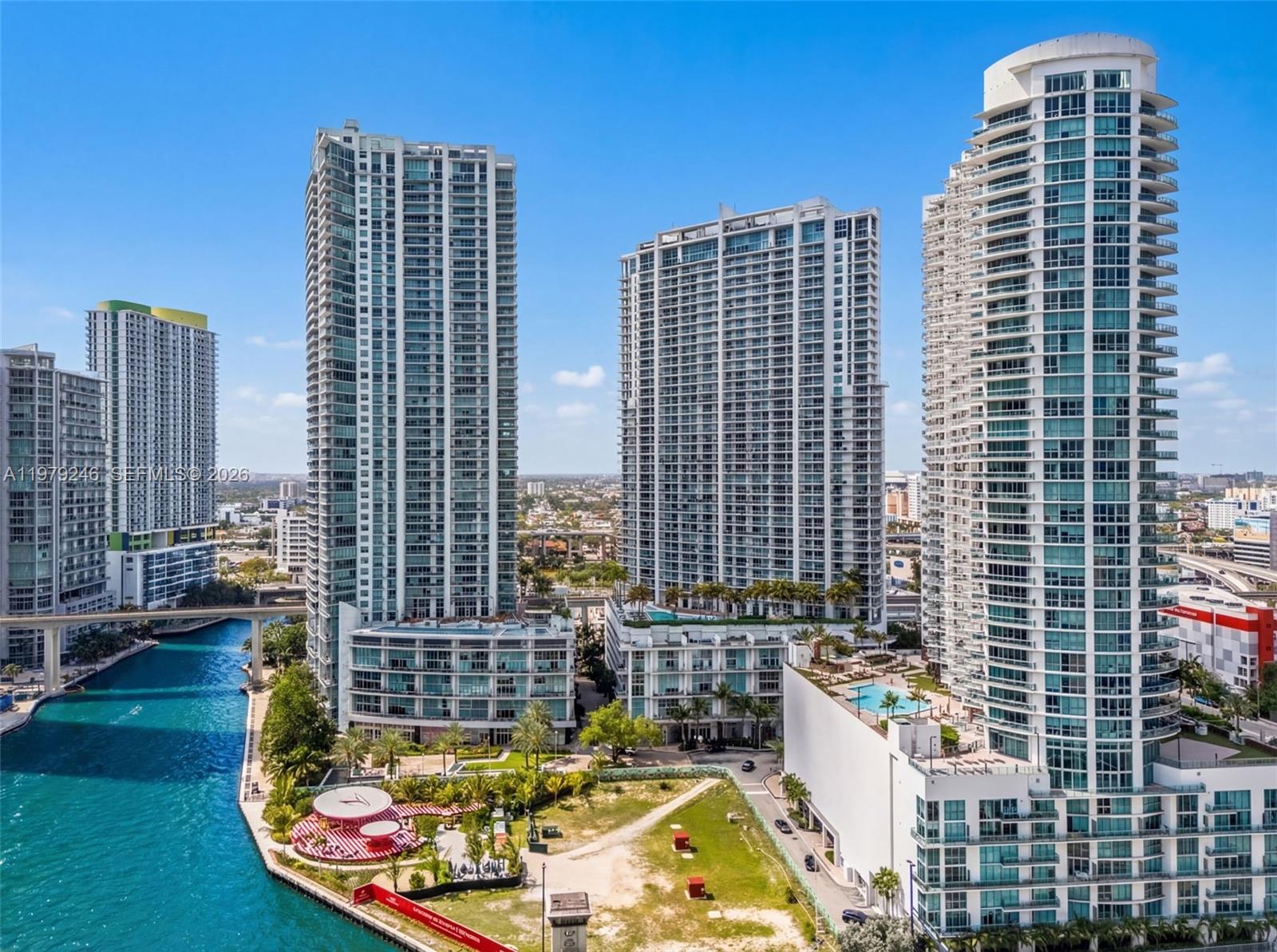 350 S Miami Ave 2006