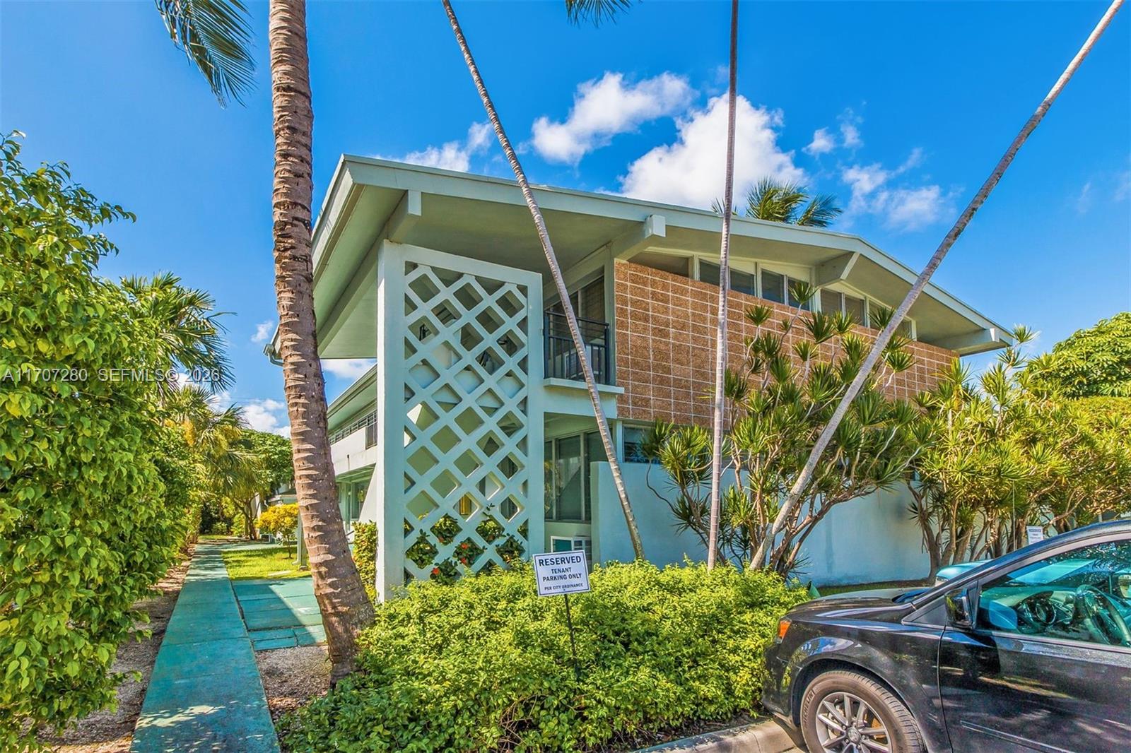 BAY HARBOR ISLANDS, FLORID - Land