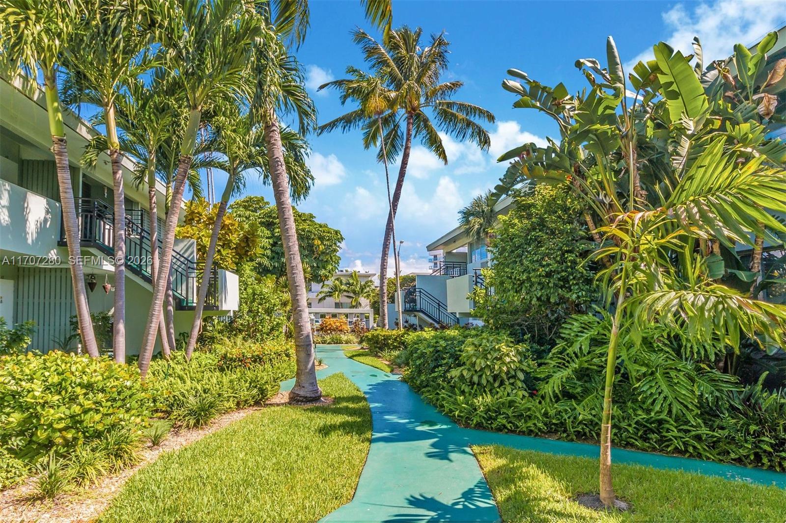 BAY HARBOR ISLANDS, FLORID - Land