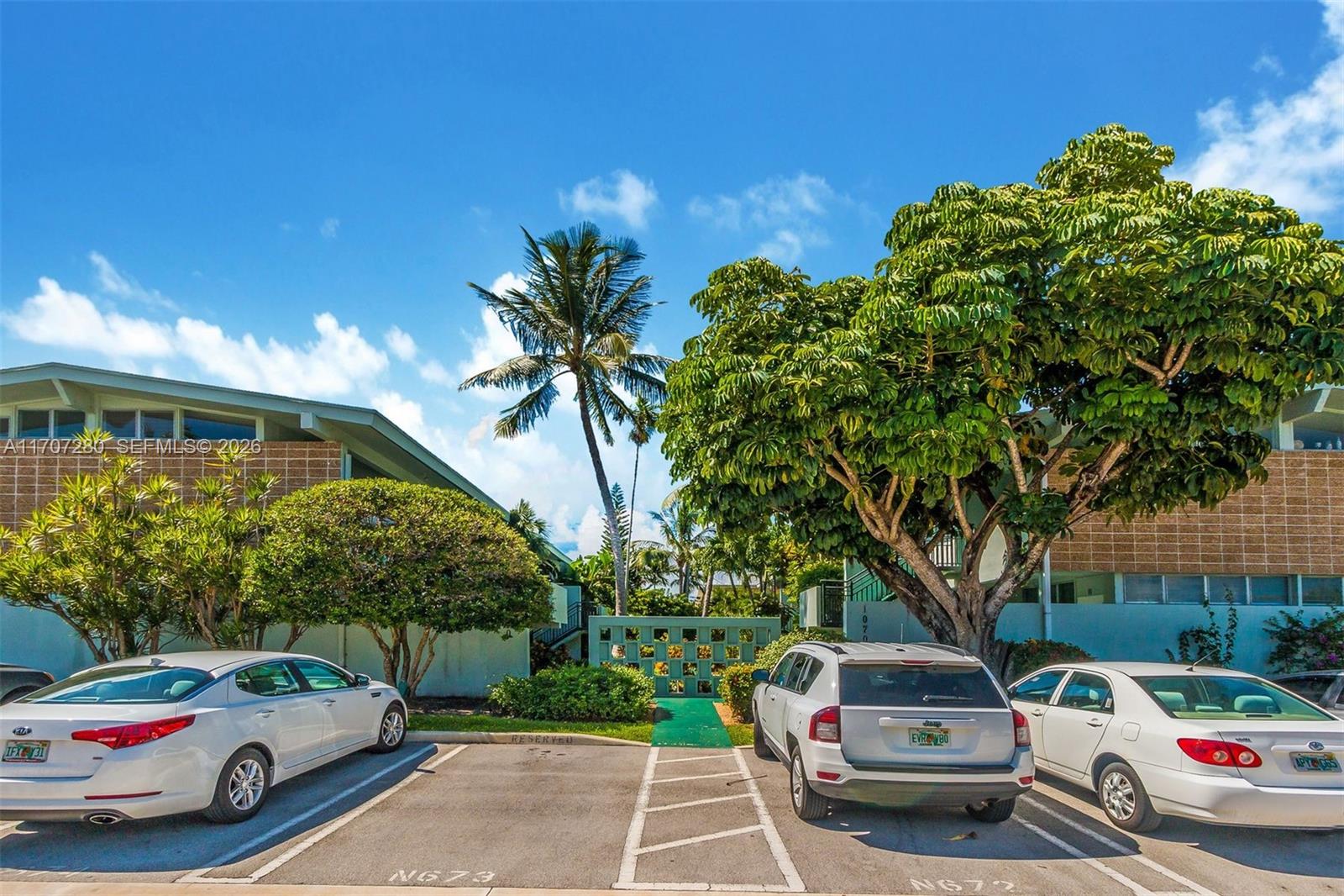 BAY HARBOR ISLANDS, FLORID - Land