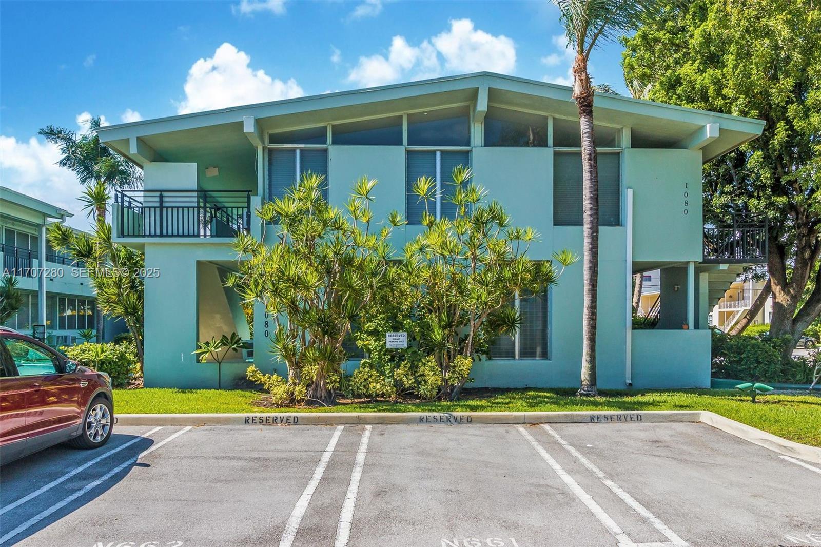 BAY HARBOR ISLANDS, FLORID - Land