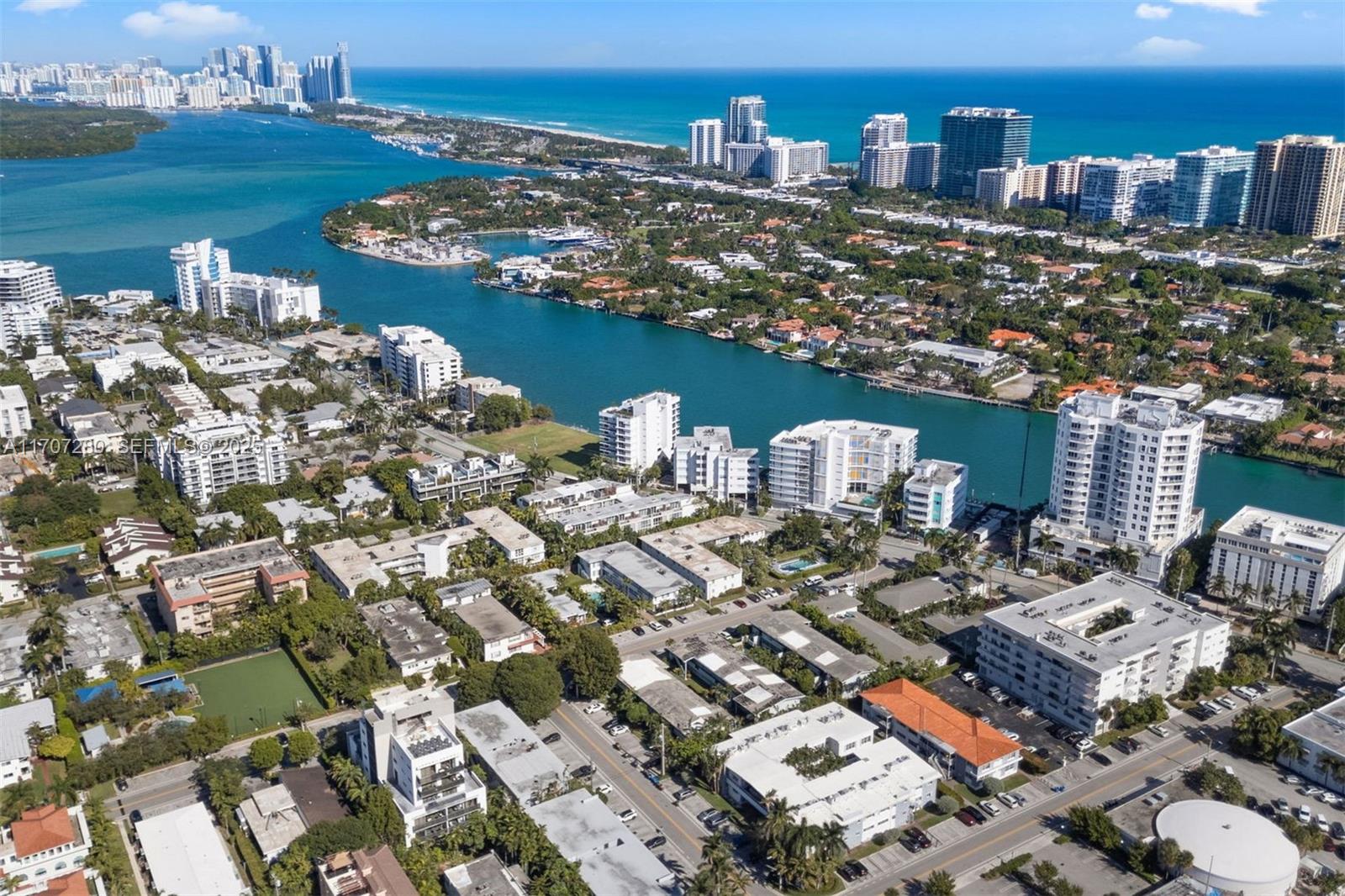 BAY HARBOR ISLANDS, FLORID - Land