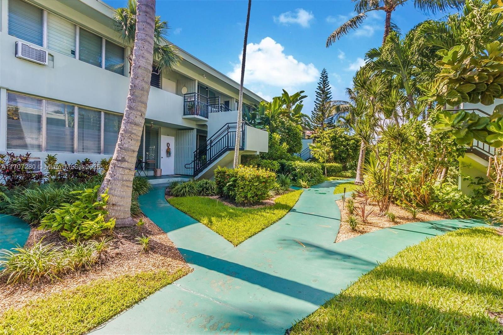 BAY HARBOR ISLANDS, FLORID - Land