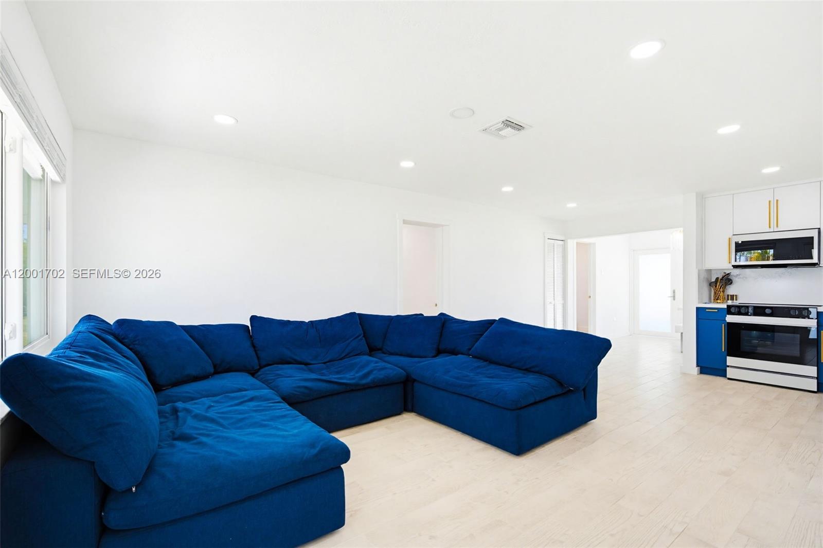 TROPICAL BAY ADD NO 2 - Residential Lease