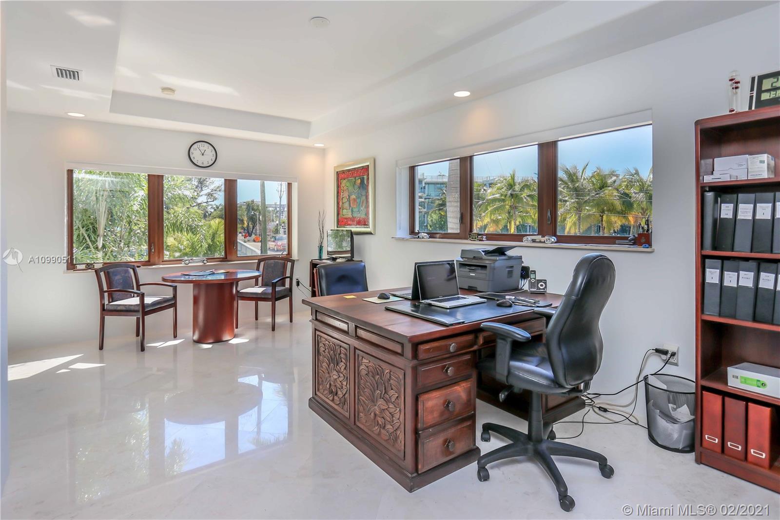 SUNSET LAKE EXTENSION - Residential