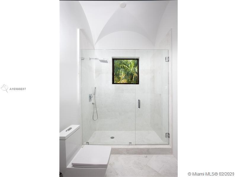 SUNSET LAKE EXTENSION - Residential