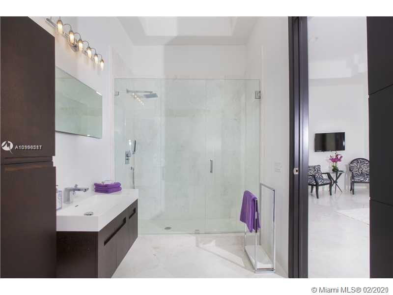 SUNSET LAKE EXTENSION - Residential