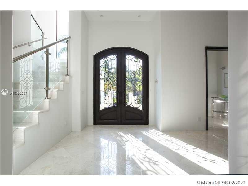 SUNSET LAKE EXTENSION - Residential