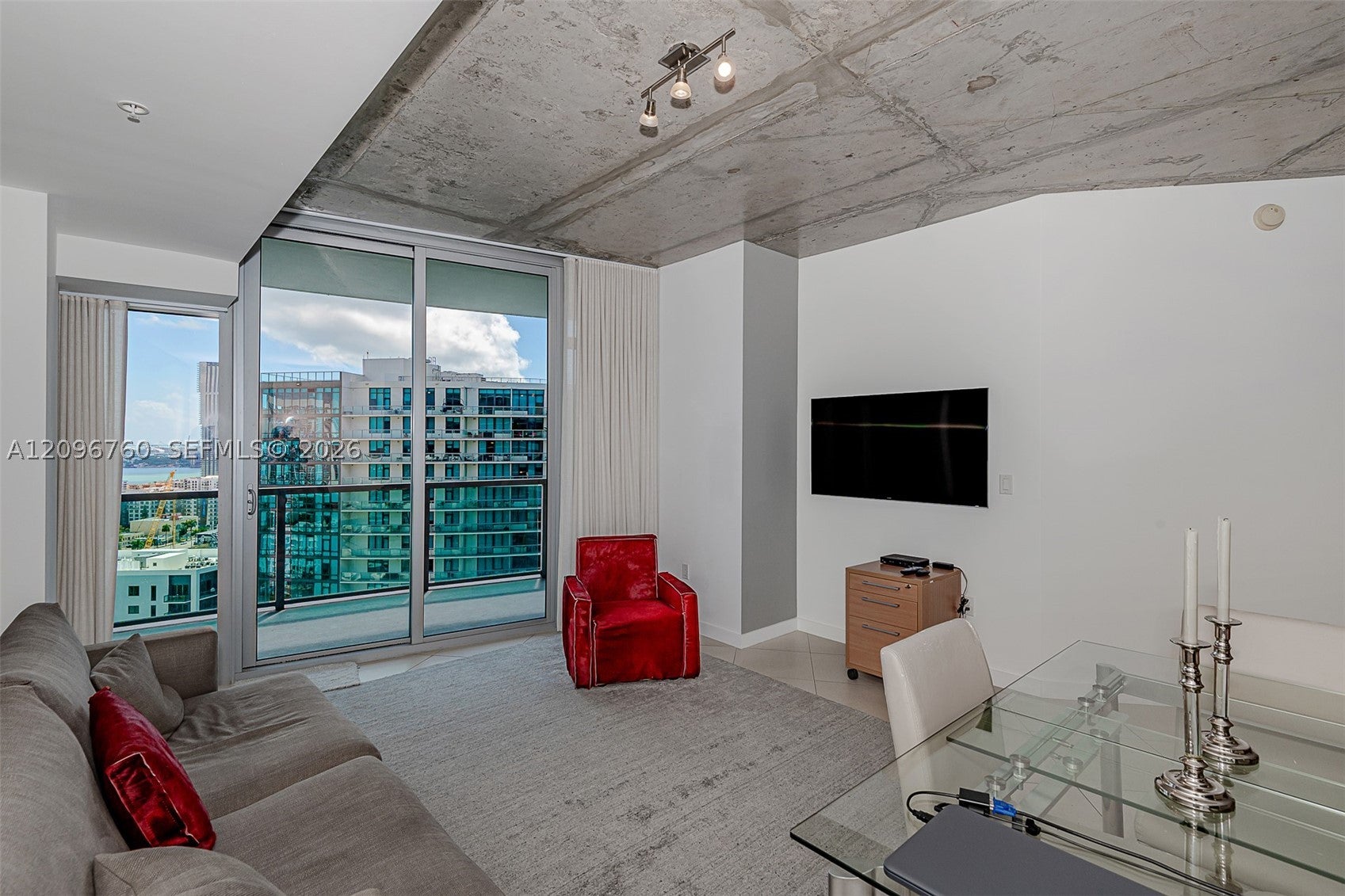 3301 NE 1st Ave H2206